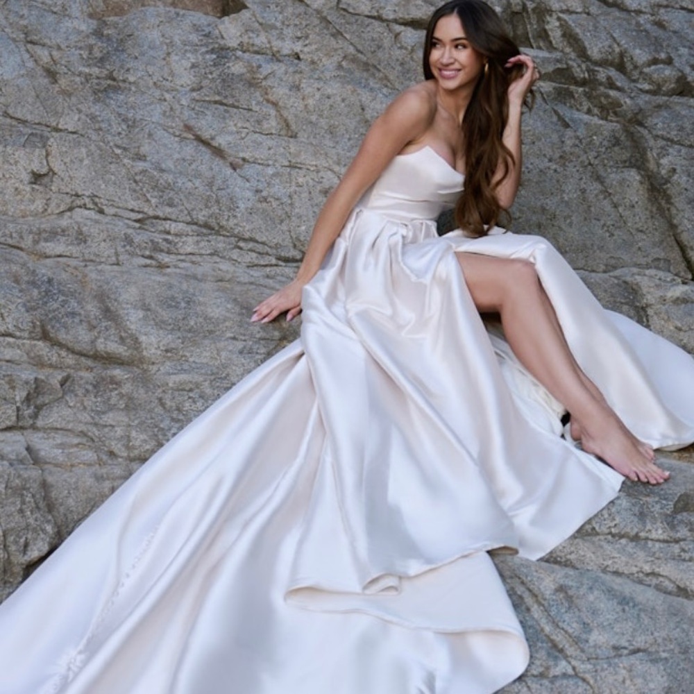 MAGGIE SOTTERO, SOTTERO AND MIDGLEY WEDDING/PROM GOWN